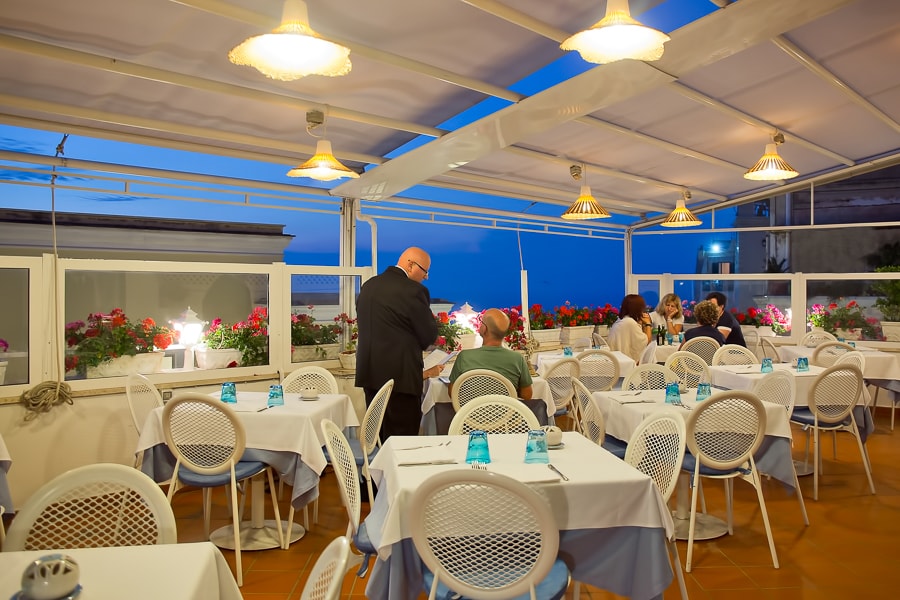 Restaurant in the center of Capri - ISIDORO